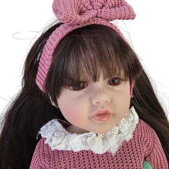 34 CM BABYLISTIC VINYL SILICONE DOLL, realistic hair, eyes, nails, so soft - Picture 4 of 8
